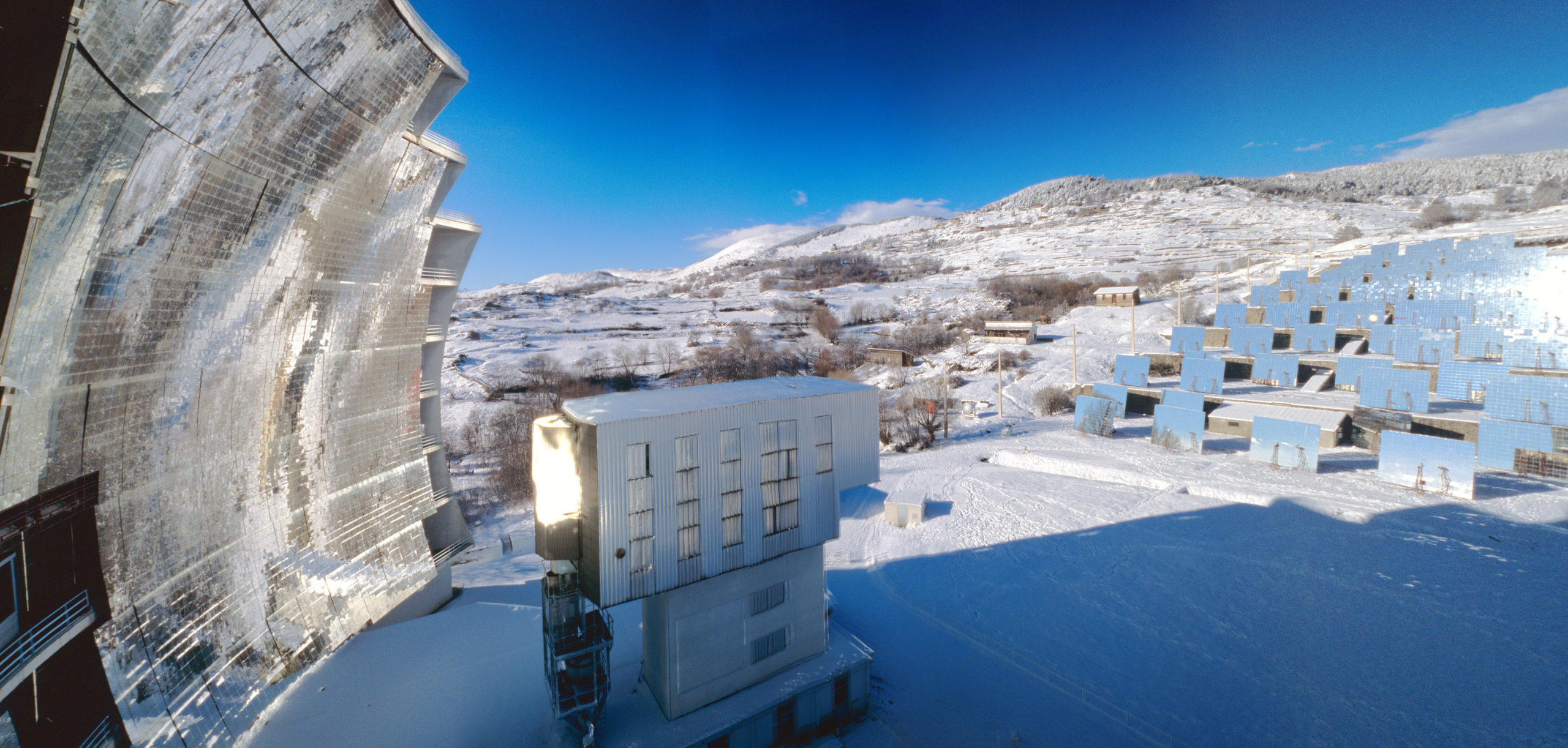 Four Solaire d'Odeillo en service en hiver